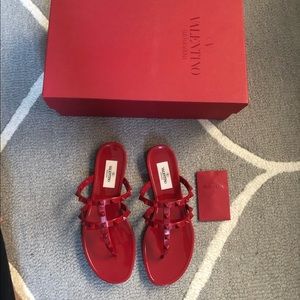 Valentino Garavani Rockstud Jelly Flat Thong Sandal
